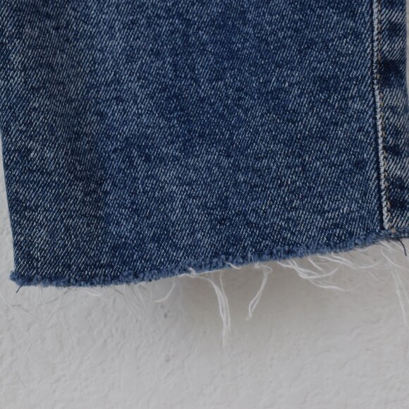 Hollister Ultra High-Rise Mom Jean Womens Jeans Stretch Med Wash Raw Hem size 5R - Picture 7 of 7